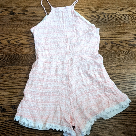 Romper - Picture 4 of 4